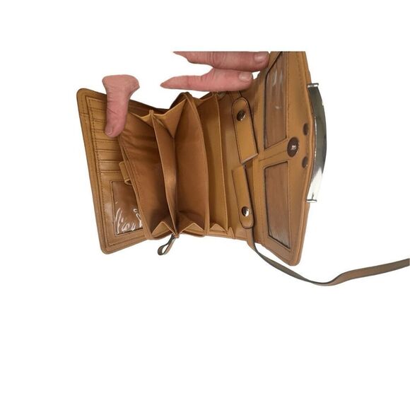 Bueno Tan Crossbody Wallet Purse Shoulder Bag Butterfly Embossed Gator Croc 2in1 - Picture 7 of 11